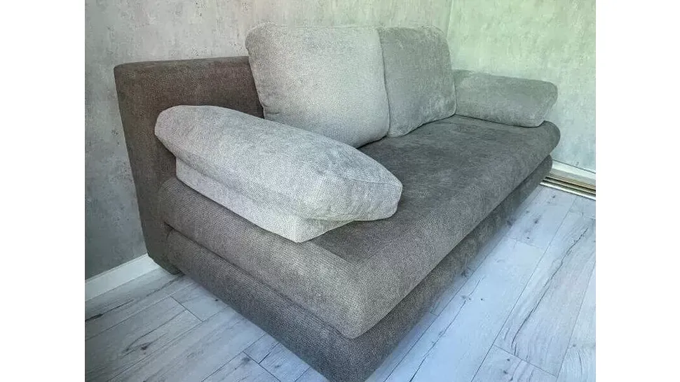 Компактный серый диван Альто