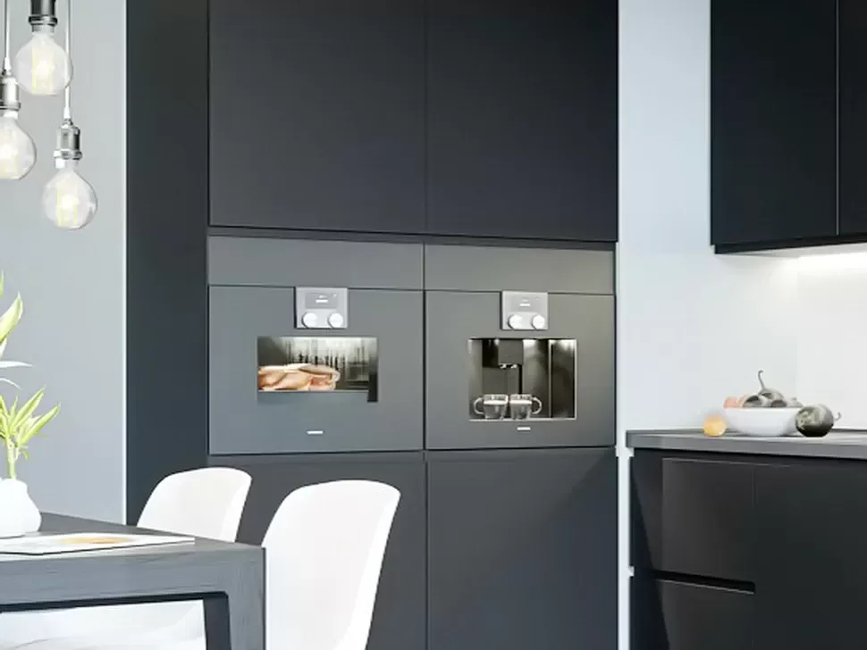 Черная угловая кухня Интерно  VIP-Master 3,8 метра 2600x1200