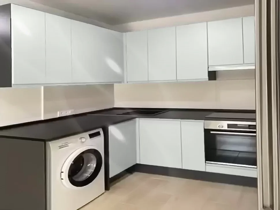 Оливковая глянец П-образная кухня Интерно VIP-Master 6 метров 1700x2400x1800 Оливковая глянец П-образная кухня Интерно VIP-Master 6 метров 1700x2400x1800